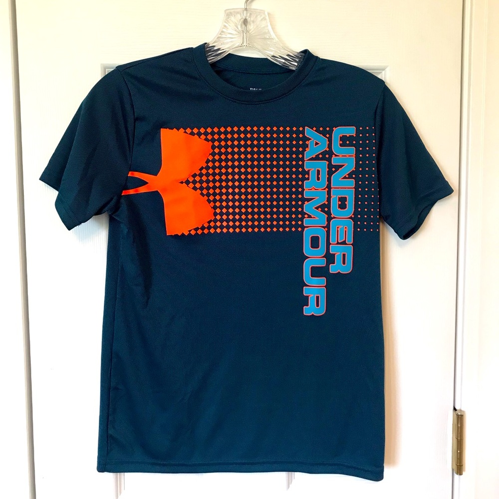 EUC Under Armour Heat Gear T shirt Youth L…